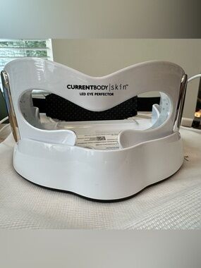 CurrentBody Skin LED Eye Perfector - White